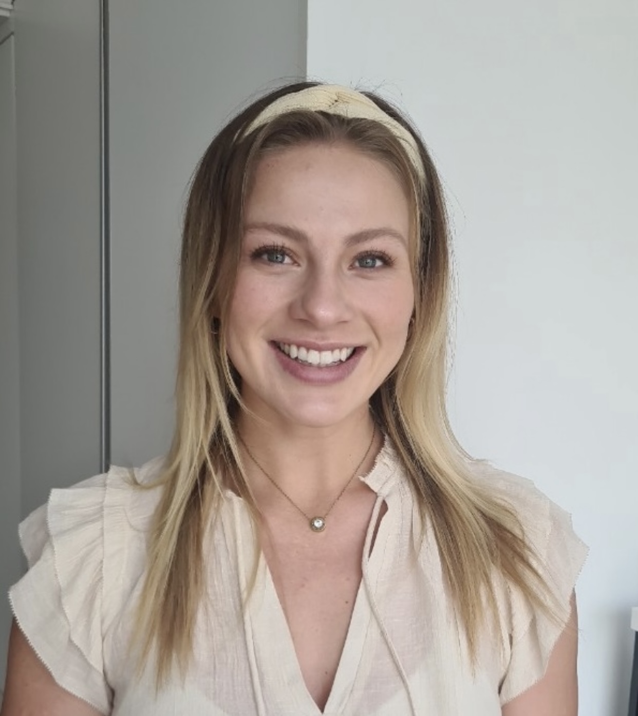 Dani Potts, Bride Vibe Yoga instructor