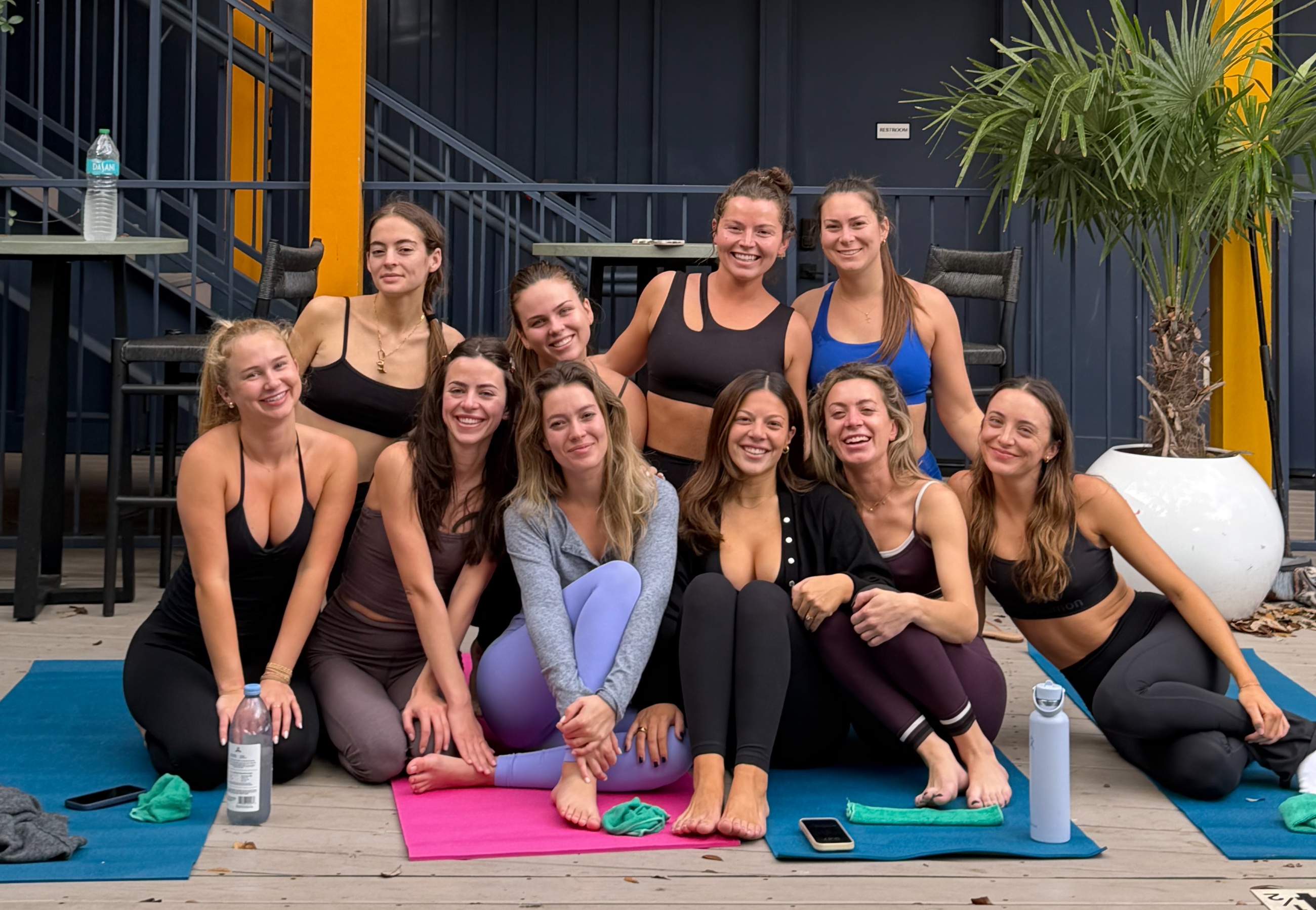Birthday Yoga — moment 2